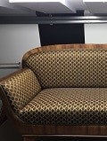 Ein Biedermeier Sofa